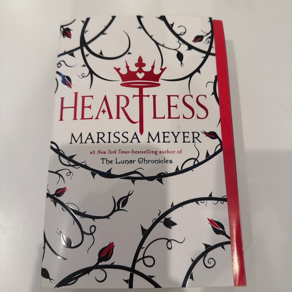 Heartless by Marissa Meyer — White & Red Cover
